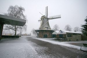 070208-034bew